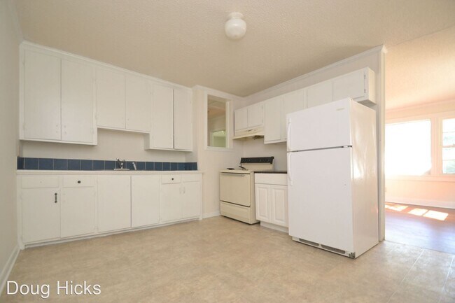 Building Photo - 3 br, 1 bath House - 147 Madison Avenue NE