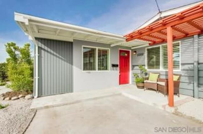 Building Photo - 3BR 2BA house for rent in prime Clairemont  location