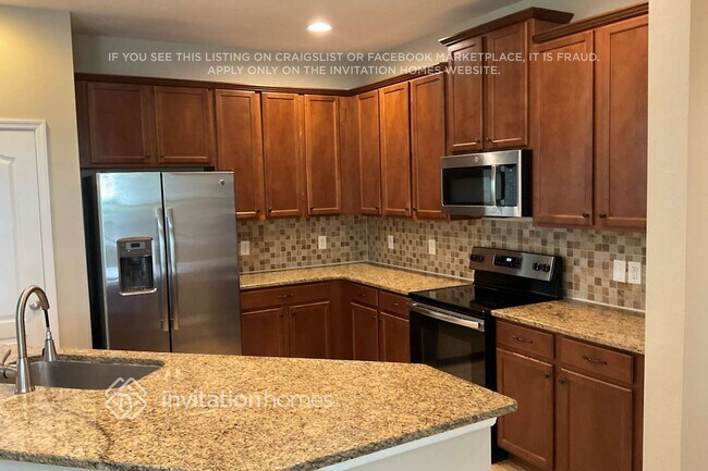 Foto del edificio - 742 Woods Landing Dr