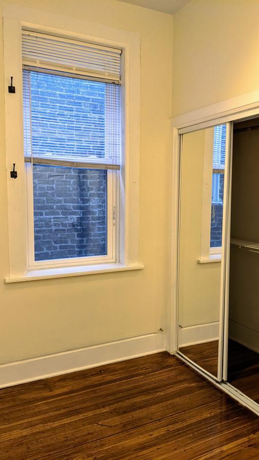 Foto del edificio - 1404 N Noble St