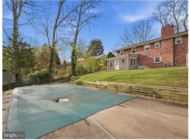 Building Photo - 6619 Beddoo St