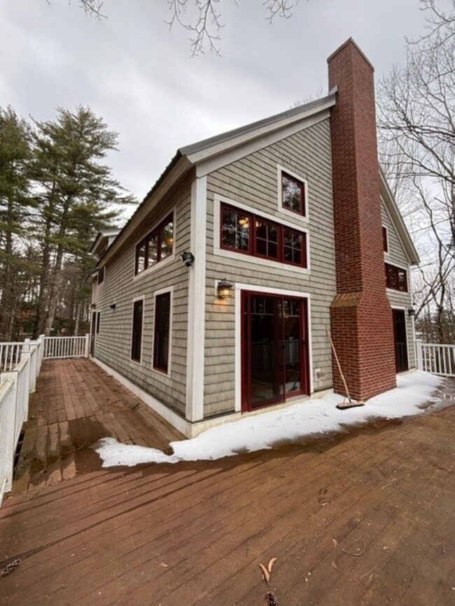Building Photo - 62 Heights Rd
