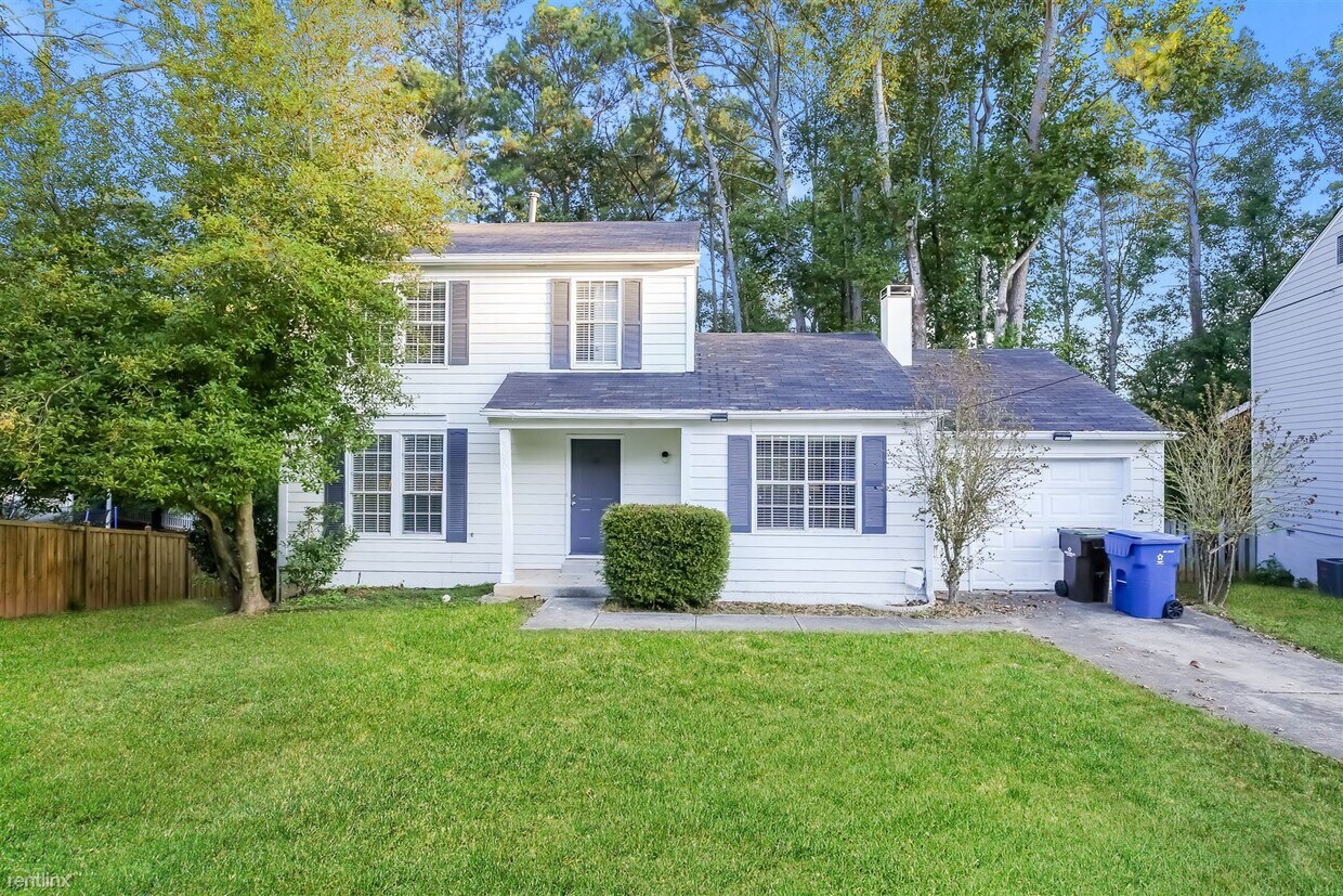 Primary Photo - 3090 Berkshire Manor Dr