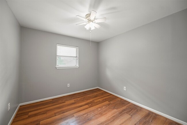 Foto del edificio - 209 Moss Hill Ln