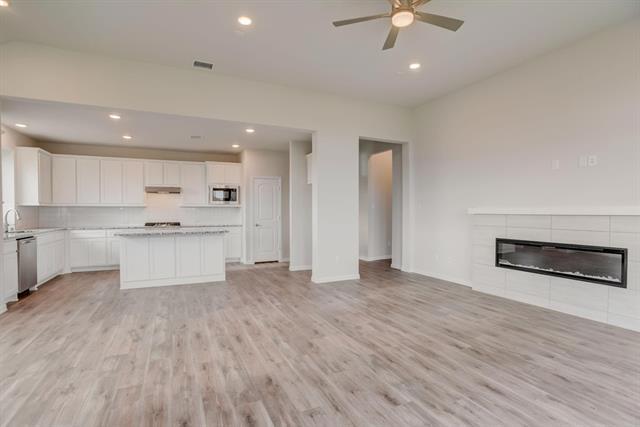 Foto del edificio - 6245 White Creek Drive