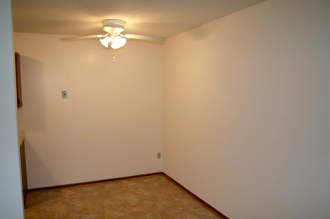 Building Photo - RJZ Apartments