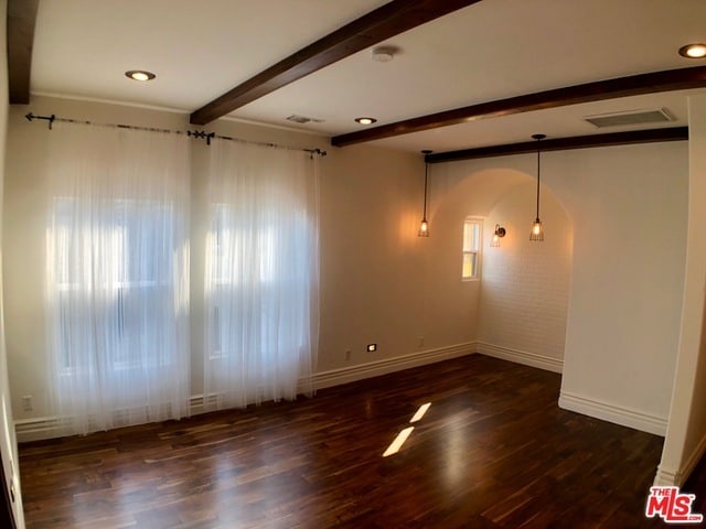 Building Photo - 3260 Descanso Dr