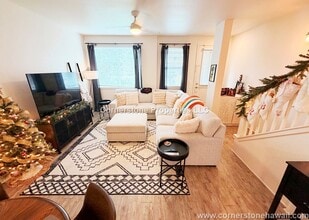 Building Photo - 724 Kakala St