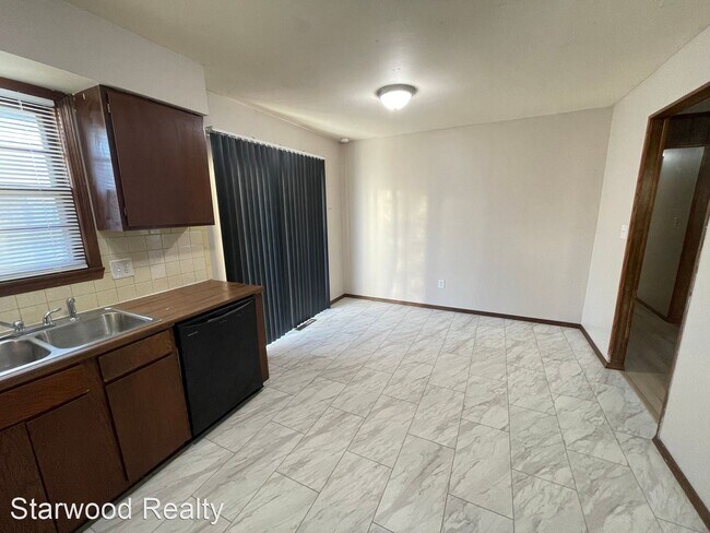Building Photo - 3 br, 2 bath House - 2606 W. Primrose