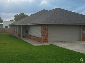Building Photo - 117 Walnut Grove Rd