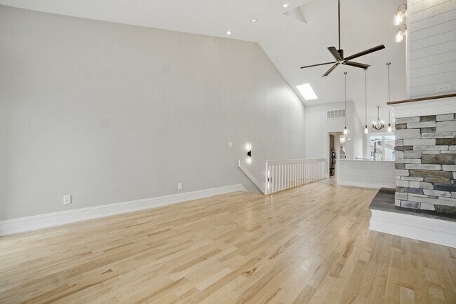 Foto del edificio - 100 Pinewood Rd