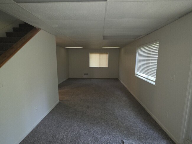 Foto del edificio - 2428 Archdale Blvd