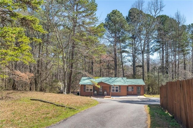 Foto del edificio - 4288 Dr Bramblett Rd