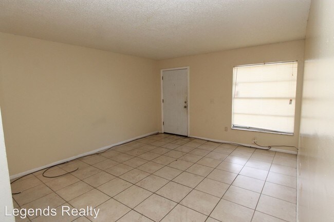 Foto del edificio - 7654 Forest City Rd