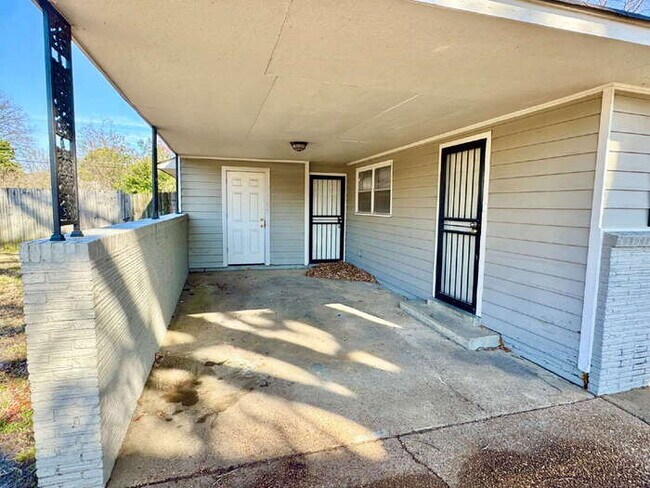 Foto del edificio - 954 E Holmes Rd