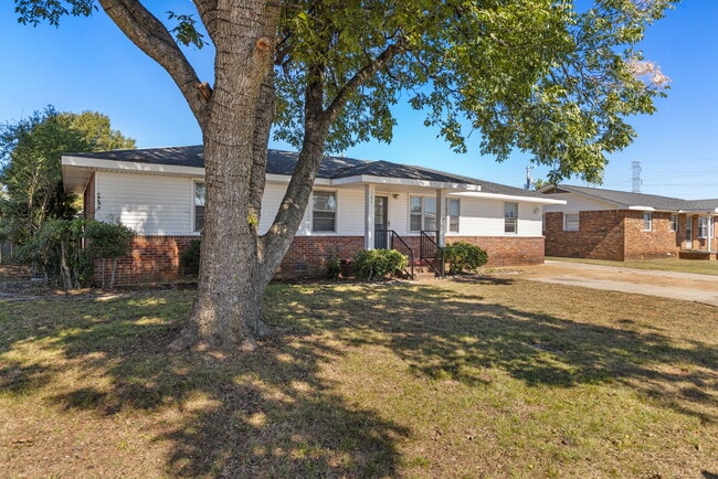 Building Photo - 104 Colorado Ave