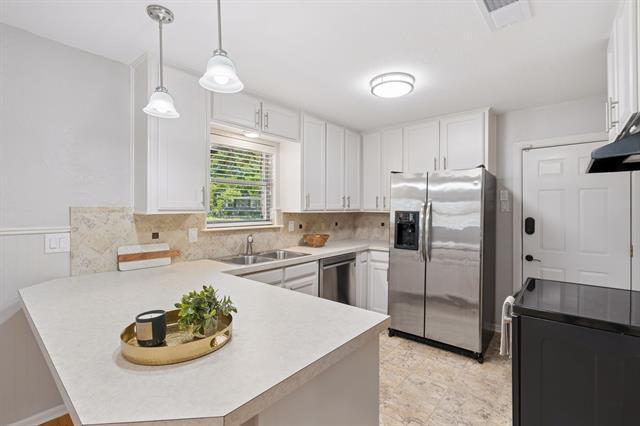 Foto del edificio - 3605 Jeanette Dr