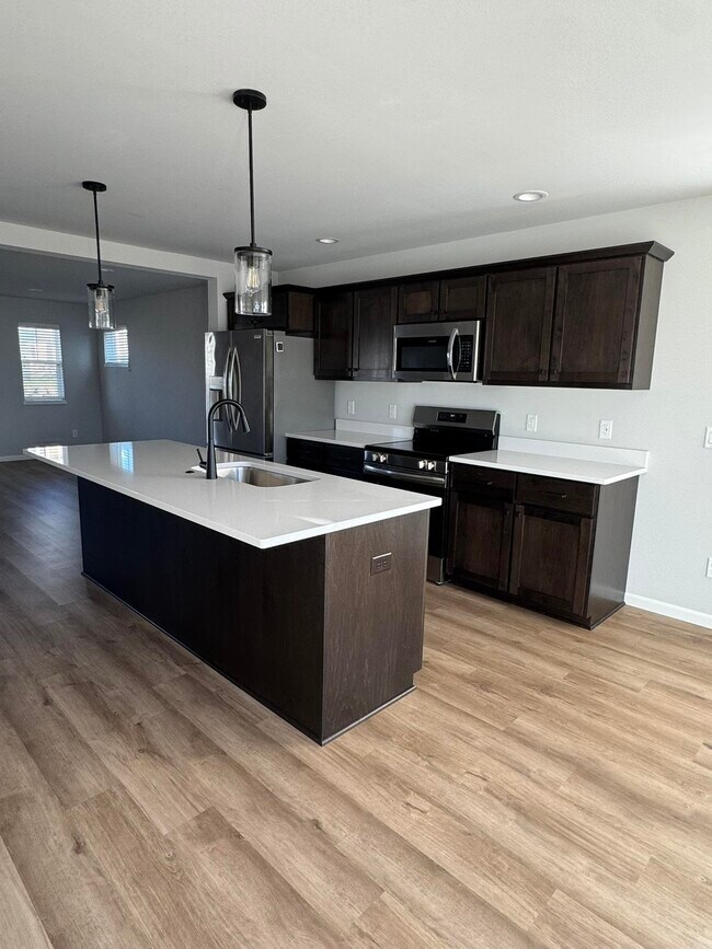 Foto del edificio - 830 Lady Bug Ln