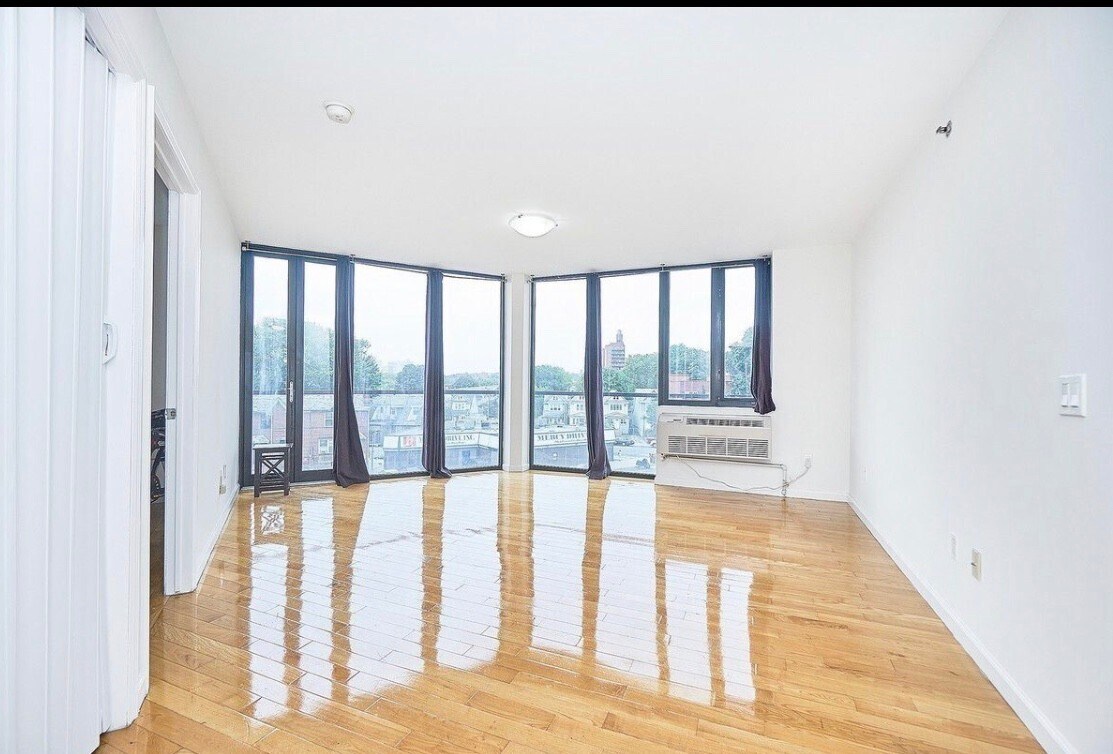 607070 Woodhaven Blvd Unit 4B, Queens, NY 11373 Apartment for Rent