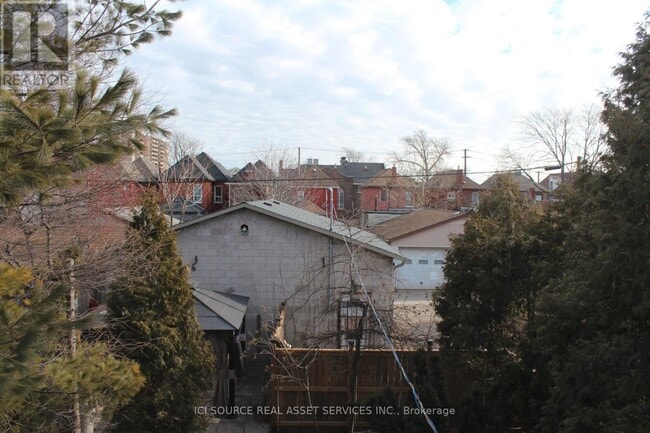 Building Photo - 14 Leeming St