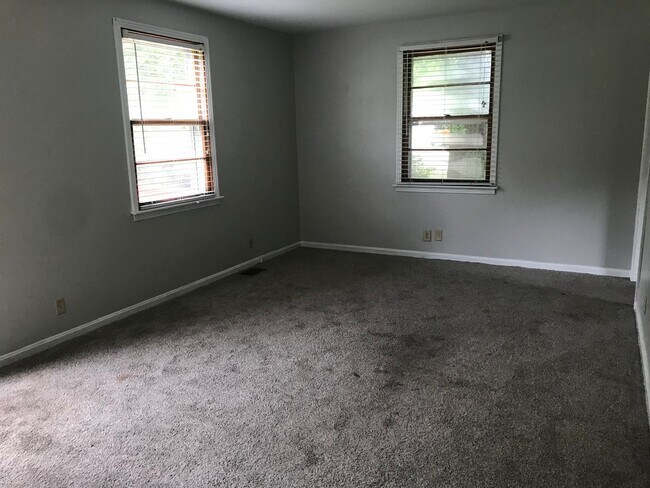 Foto del edificio - 1662 Vista Ln