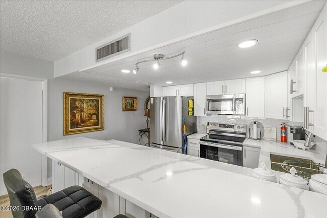 Building Photo - 2947 S Atlantic Ave