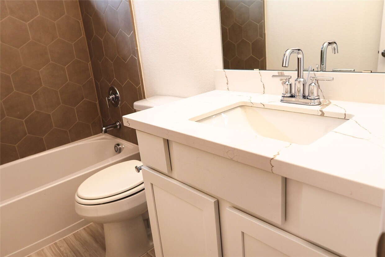 Foto del edificio - 3352 Vine Ter Trce