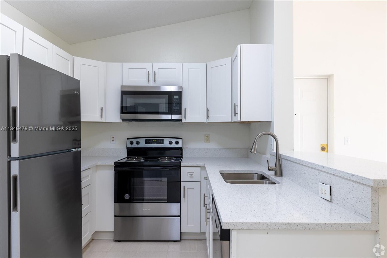 Building Photo - 5550 NW 61st St