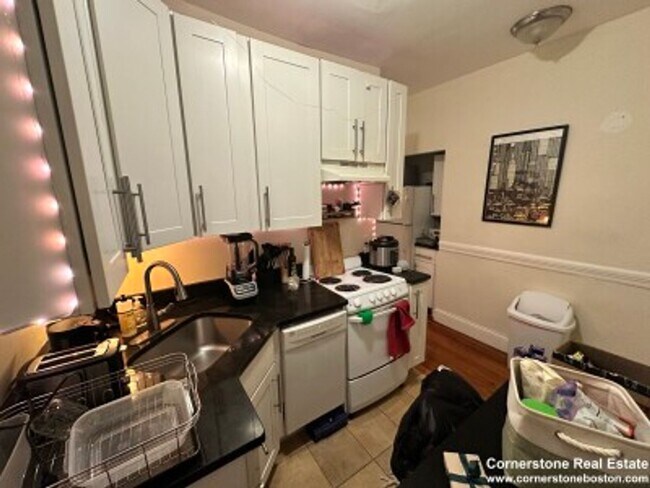 Foto del edificio - FENWAY (NEU) 3 BR Apt - 9/1 - NO BROKER FEE