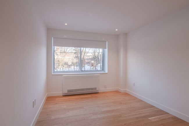 Photo du bâtiment - 4555 Av. Bonavista