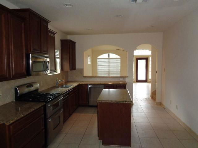 Foto del edificio - 10205 Wood Fern Ct