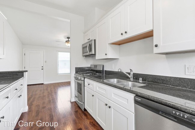 Foto del edificio - 235 E 18th St