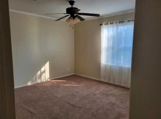 Building Photo - 21415 Snowblossom Ln