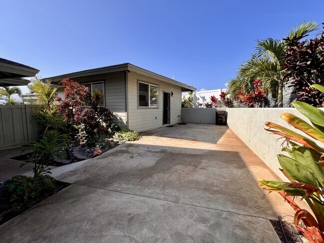 Building Photo - 103 Moolu