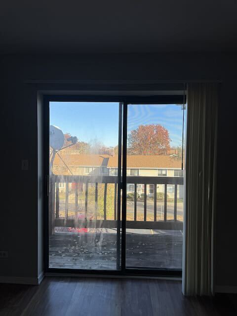 Foto del edificio - 1324 N Geneva Dr