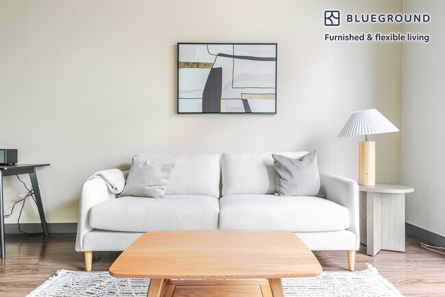 Building Photo - 601 W Jackson Blvd