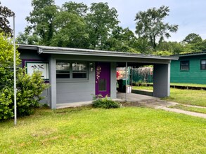 Building Photo - 119 Sikes Dr