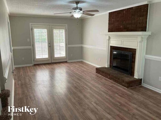 Foto del edificio - 2117 Mill House Ln