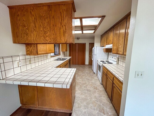 Foto del edificio - Spacious 2 Bed 1 Bathroom House In Shingletown