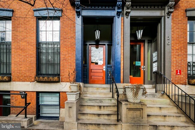 Foto del edificio - 18 E Madison St