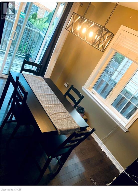 Photo du bâtiment - 222 Fall Fair Way