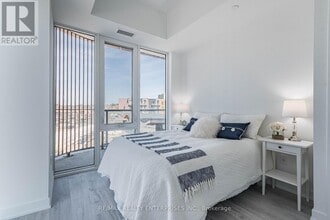 Building Photo - 220 Missinnihe Way