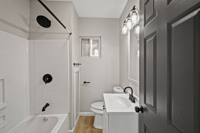 Foto del edificio - Beautiful 2 bedroom home in Homestead available August 1!