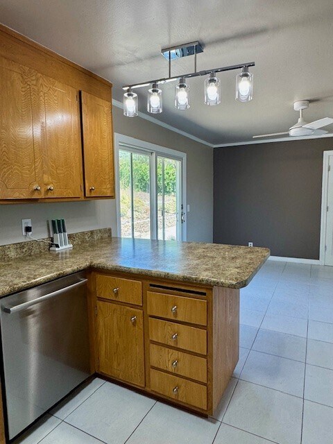 Foto del edificio - 5117 Myrtle Dr