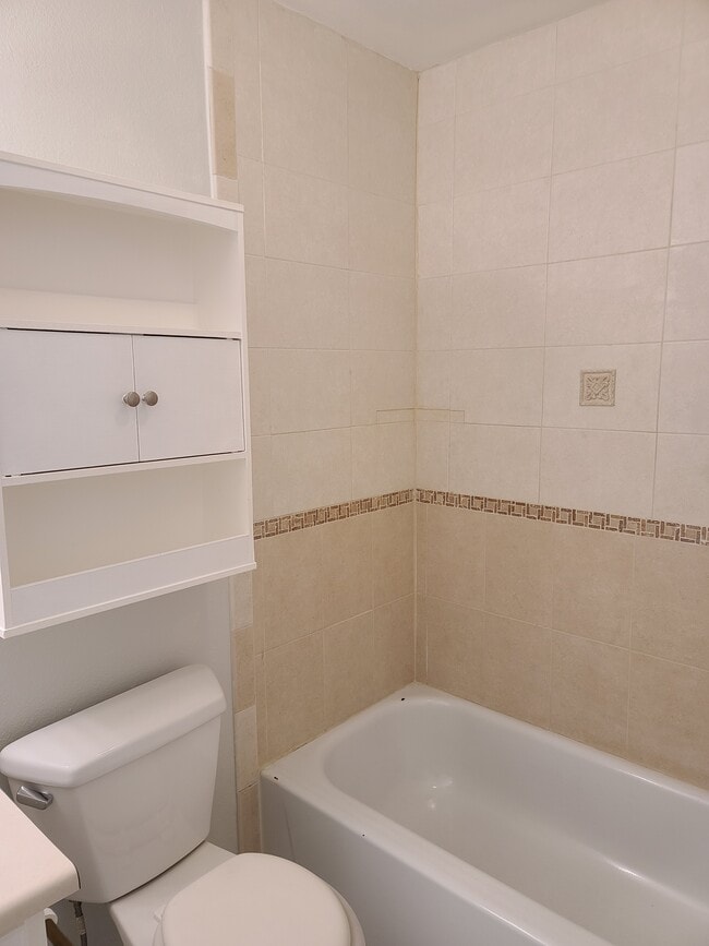 Building Photo - 5300 E Cherry Creek S Dr