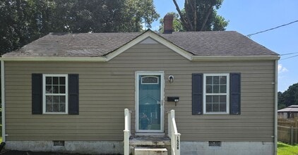 Building Photo - 1508 Floyd St