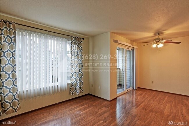 Foto del edificio - 3 br, 2 bath Condo - 20301 19th Ave NE Uni...