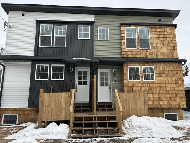 Photo du bâtiment - 5919-5119 119 Ave