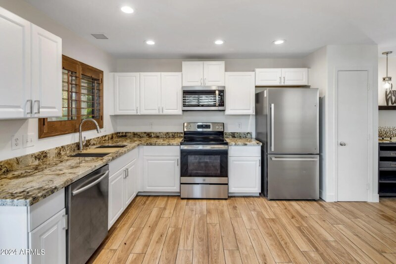 Foto principal - 17611 N 28th Ave