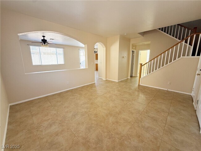 Foto del edificio - 9950 Shadow Grove Ave